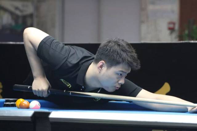 化为赛场执 化为赛场执